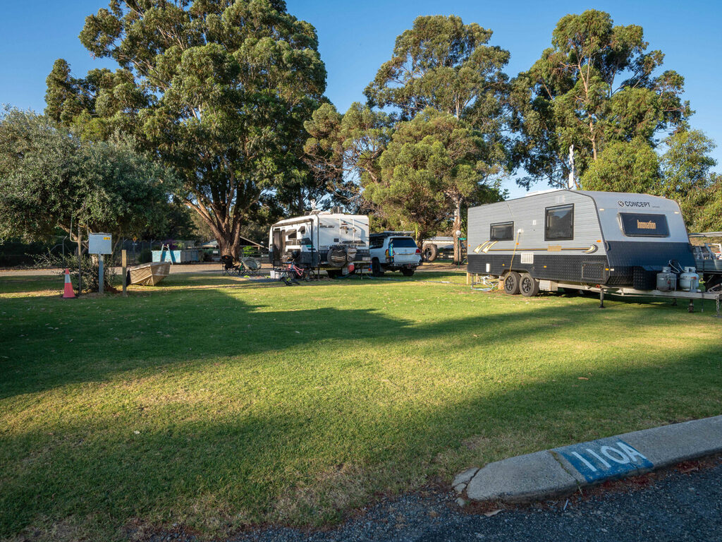 Powered camping site | Tasman Holiday Parks Serpentine Falls