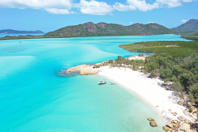 Aerial view of the Whitsundays | Airlie Beach