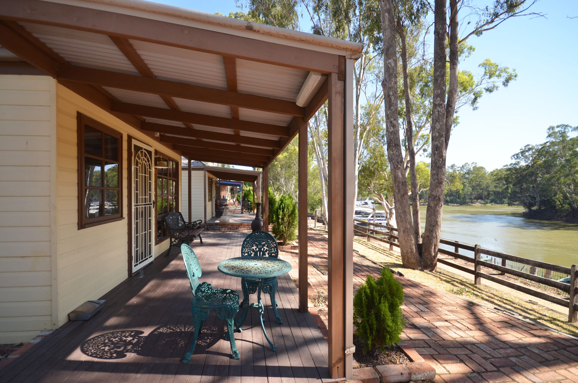 Riverfront Cabins Merool on the Murray | Tasman Holiday Parks