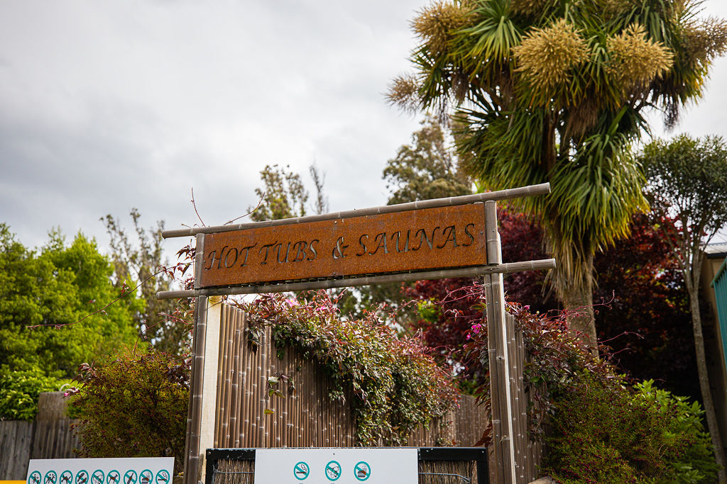 Hot Tub And Bubbles - Tasman Holiday Parks