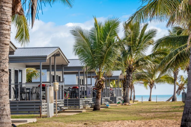 THP_Rollingstone_Premium_Beachfront_Villa_3br-1-4