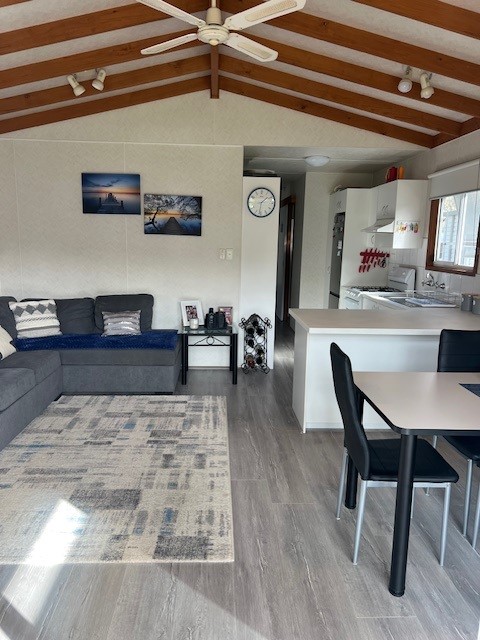 cabin11e